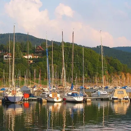 Gemutliche 93m2fewo Mit 2 Schlafzimmern Und Seitlichem Seeblick Vom Balkon
